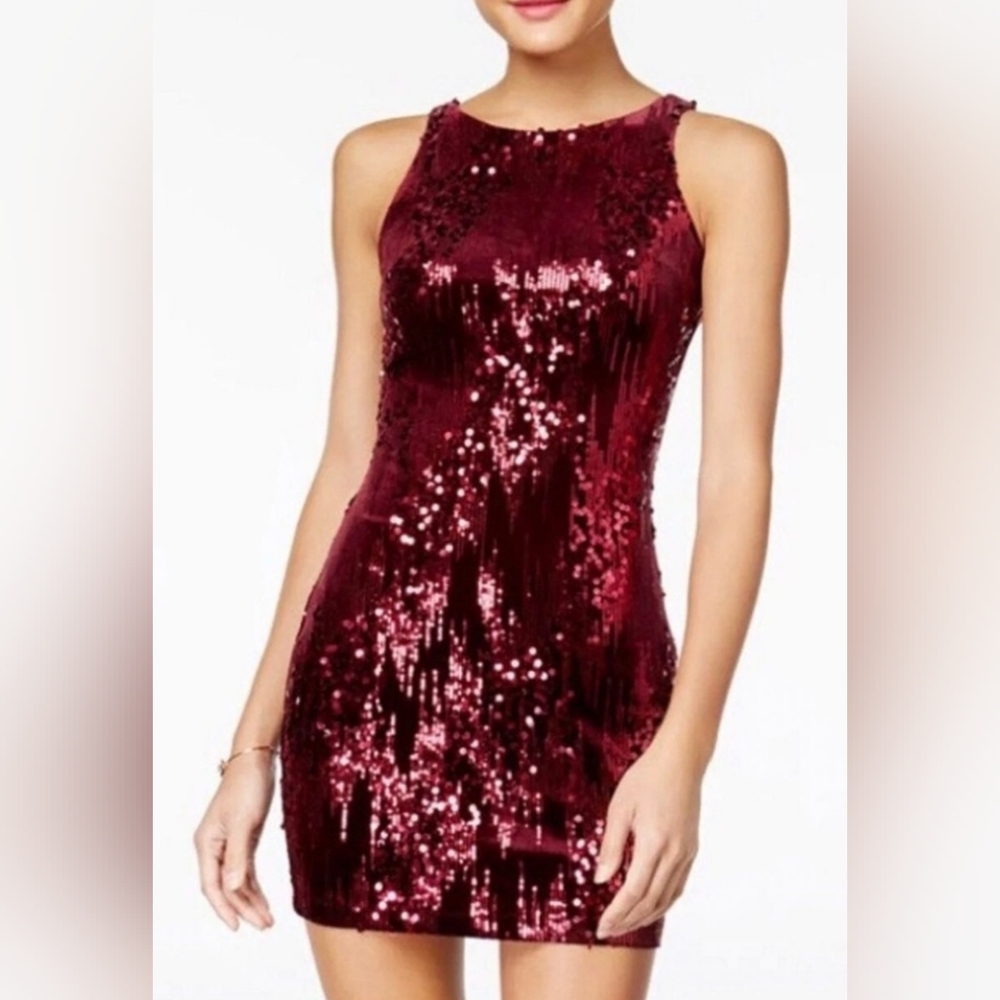 Emerald Sundae Burgundy Sequined Velvet Bodycon Dress Holiday Party Size Medium